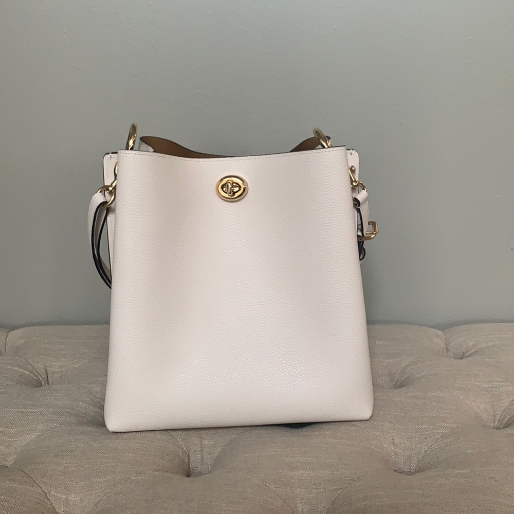 Coach - winter white/cream leather bucket bag
